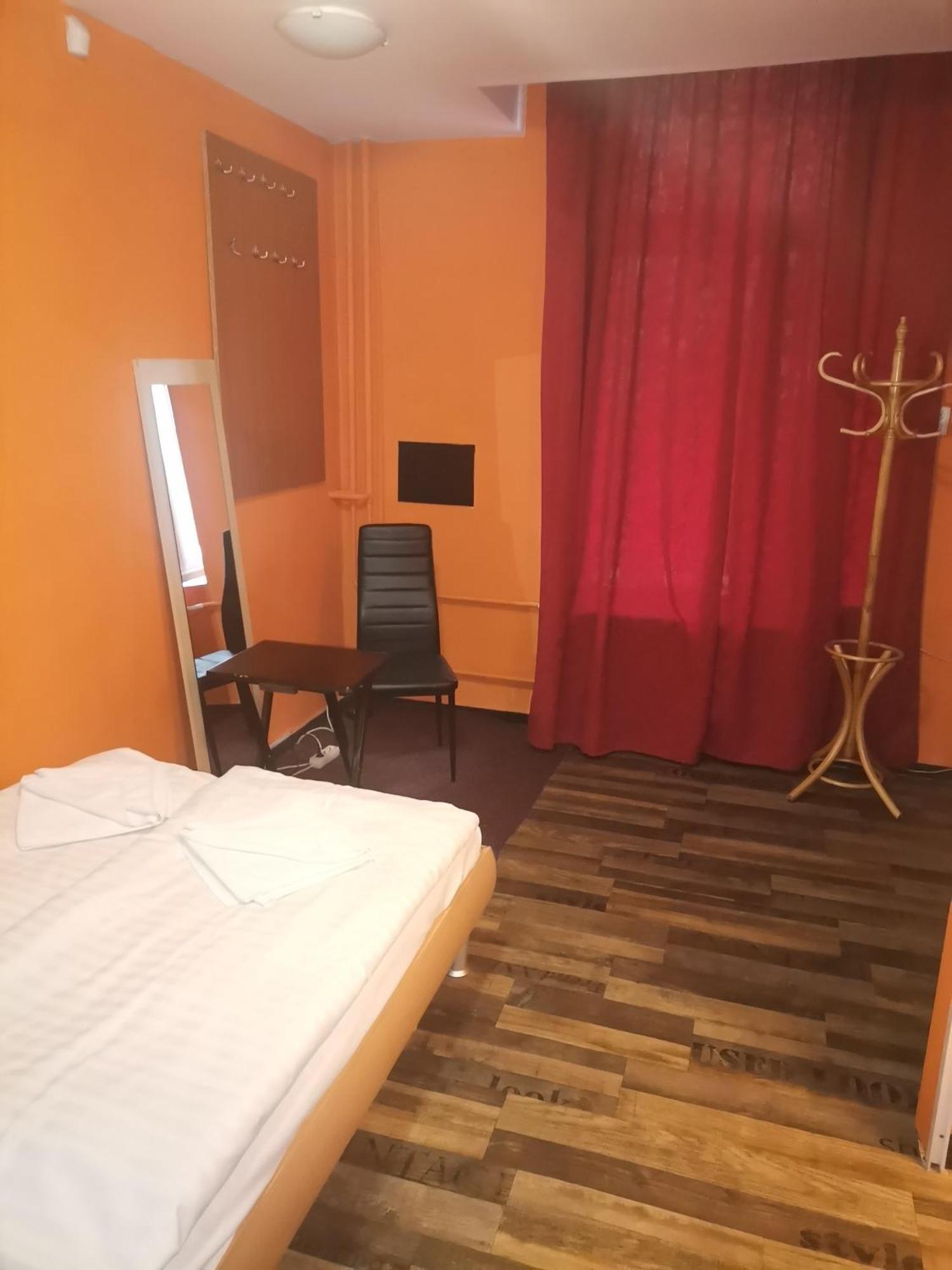 Hotel Praha Club Bed & Breakfast 外观 照片