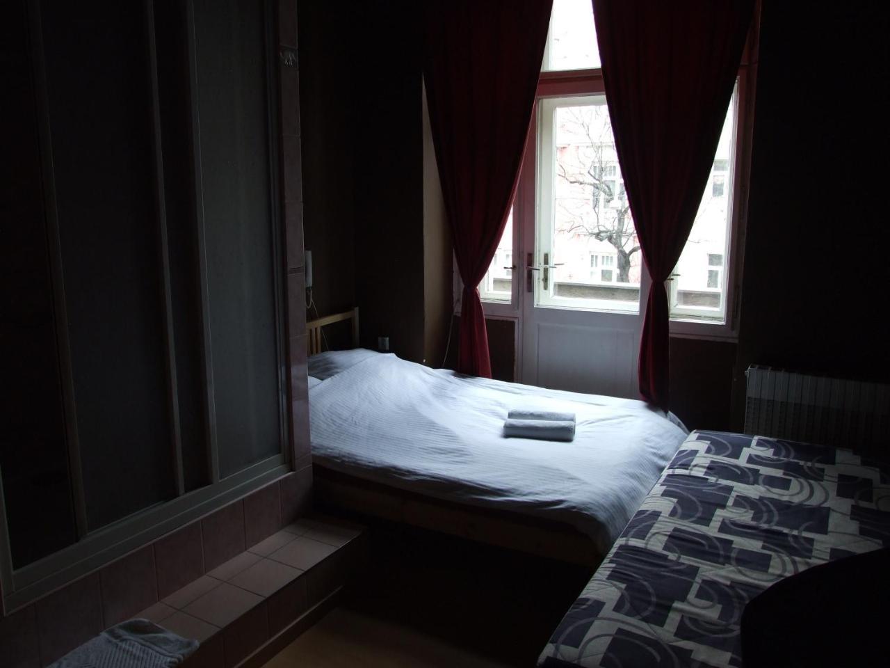 Hotel Praha Club Bed & Breakfast 外观 照片