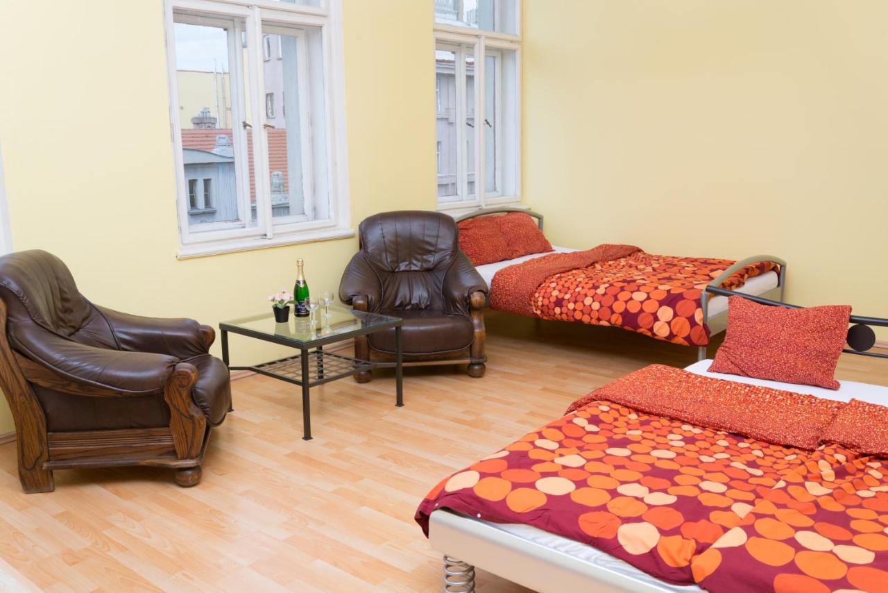 Hotel Praha Club Bed & Breakfast 外观 照片