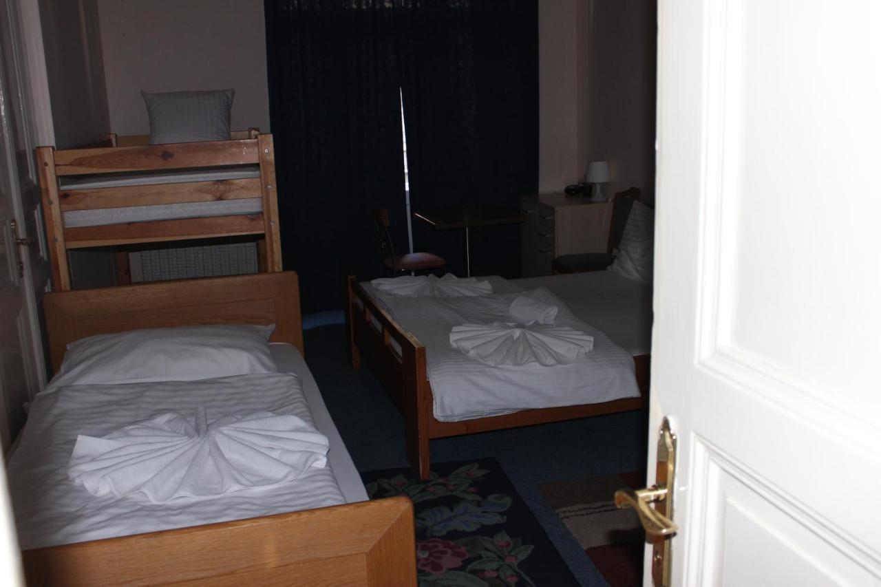 Hotel Praha Club Bed & Breakfast 外观 照片