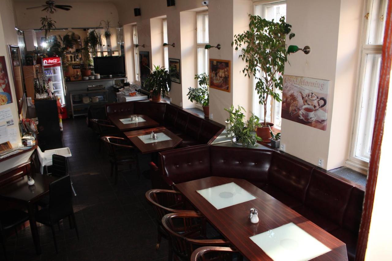 Hotel Praha Club Bed & Breakfast 外观 照片